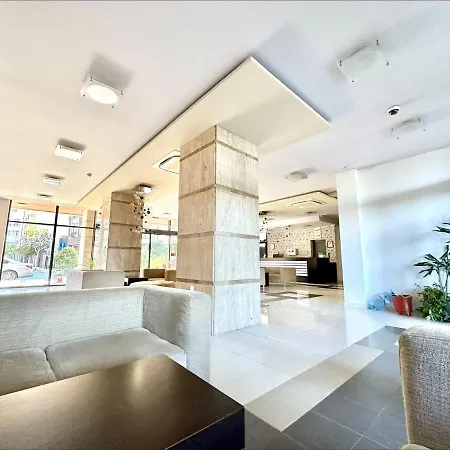 Bay - Menada Apatments פומורי