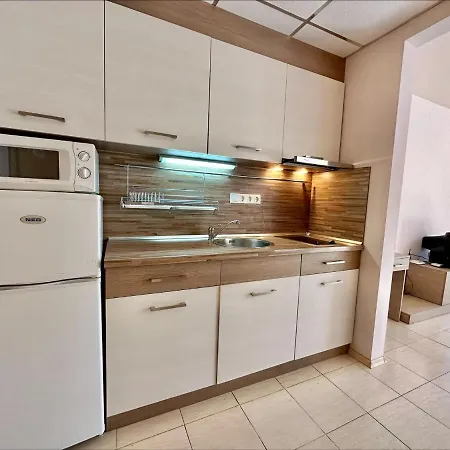 Bay - Menada Apatments פומורי