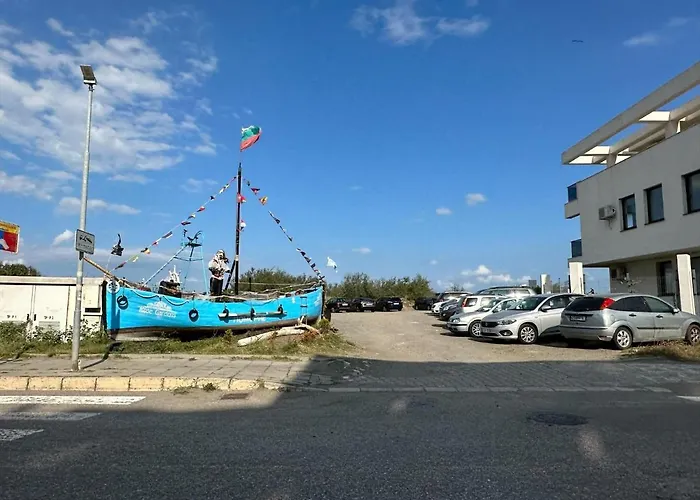 Bay - Menada Apatments Апартамент *