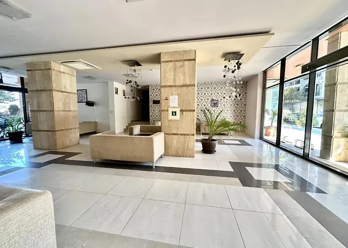 Апартамент Bay - Menada Apatments Поморие